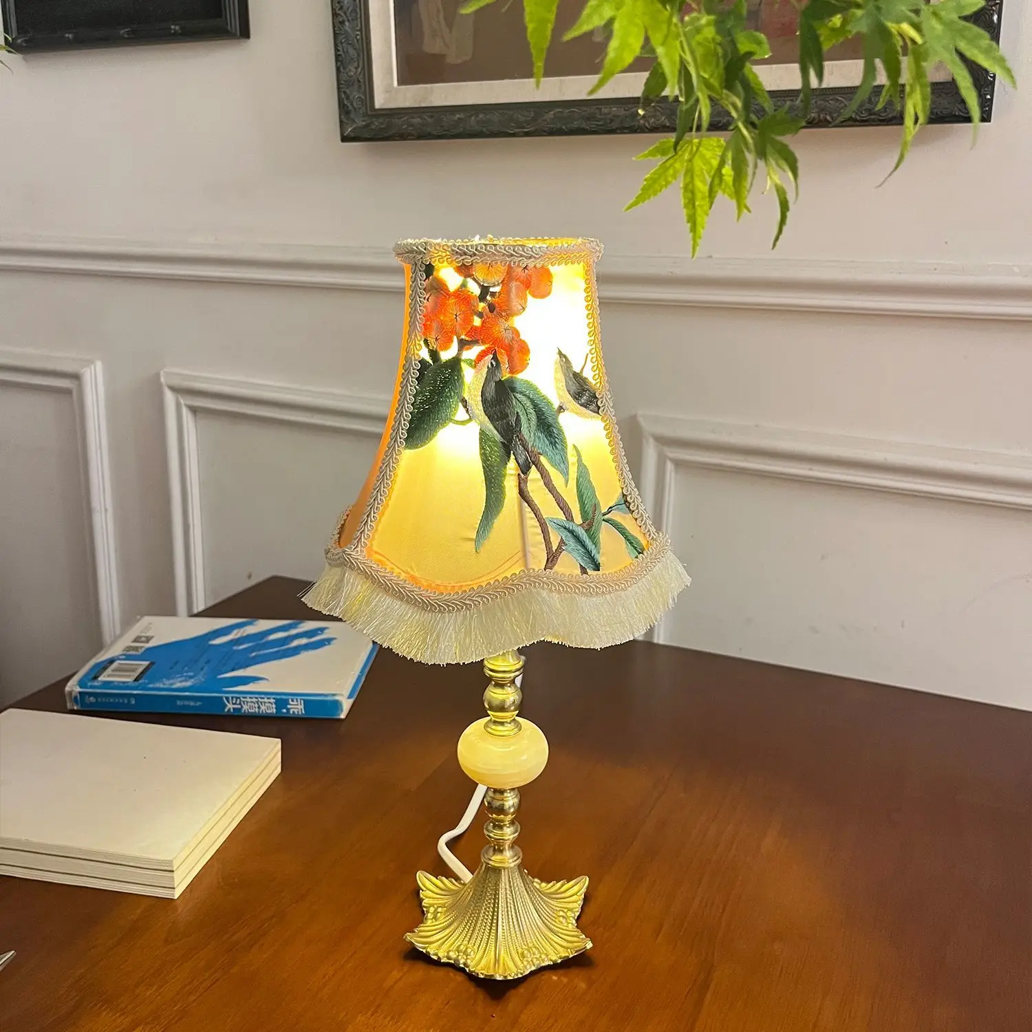 

Эстетическая французская новая китайская настольная лампа для гостиной, спальни, украшение изголовья кровати, небольшой ночник, ретро настольная лампа