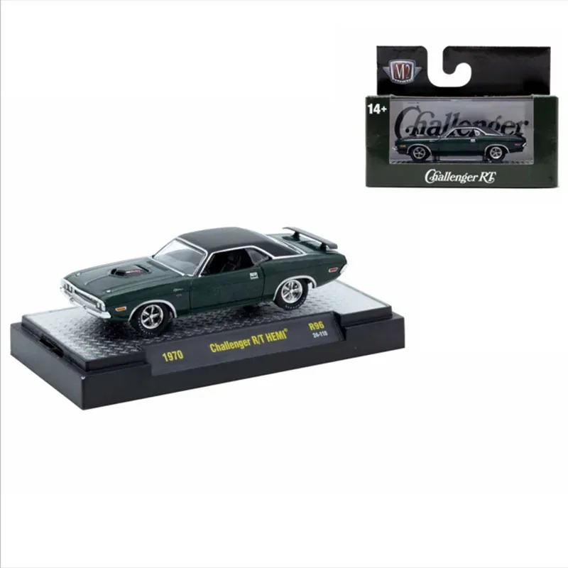 M2 Machines 1/64 1970 Challenger R/T Hemi Dark Green Alloy Car Model Classics Adult Souvenir Gift Static Display