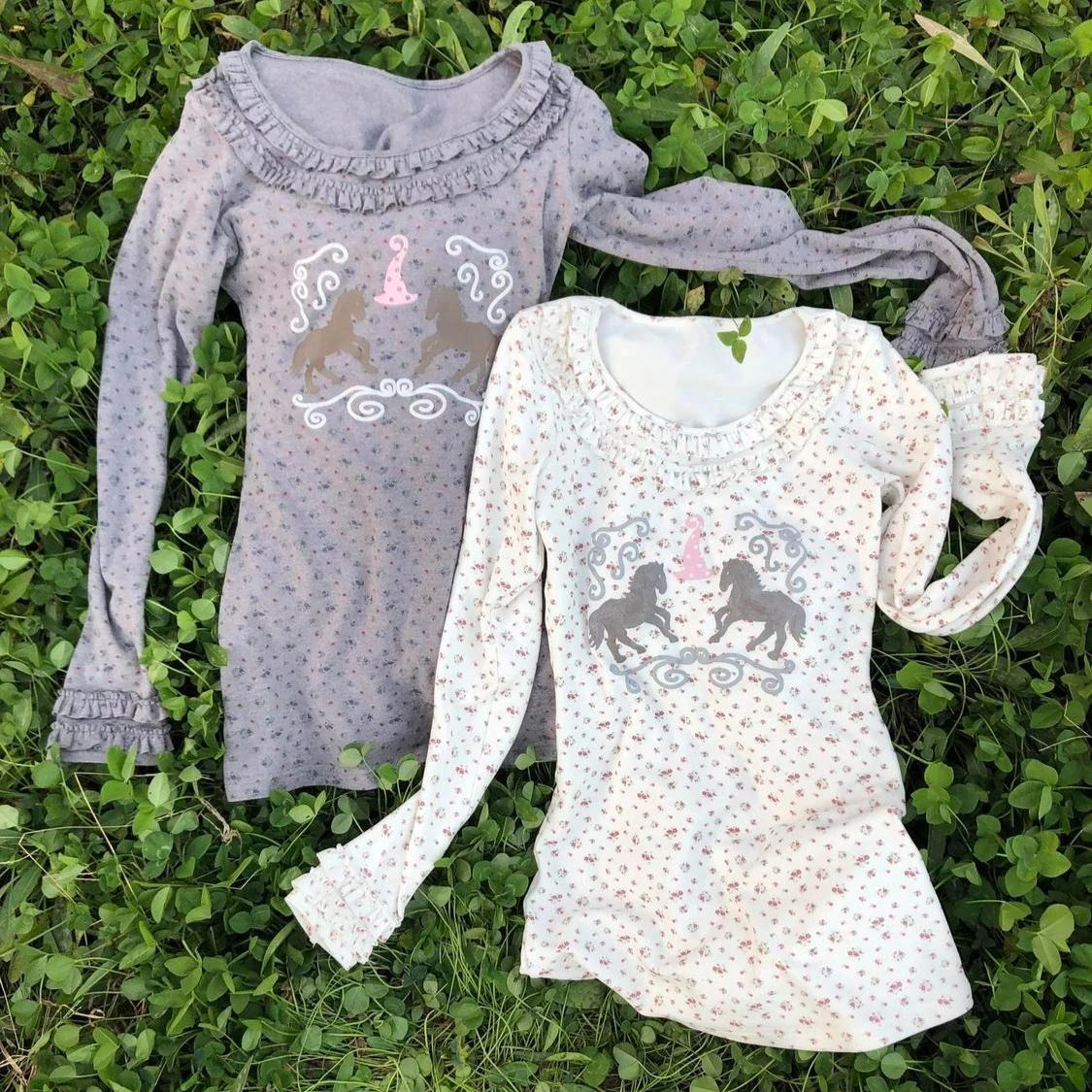 2000s Sweet Cute Ruffles O-neck Y2K Vintage Floral/Polka Dot Long Sleeve Top Retro Pony Graphic Slim-Fit Layering T-Shirt Japan