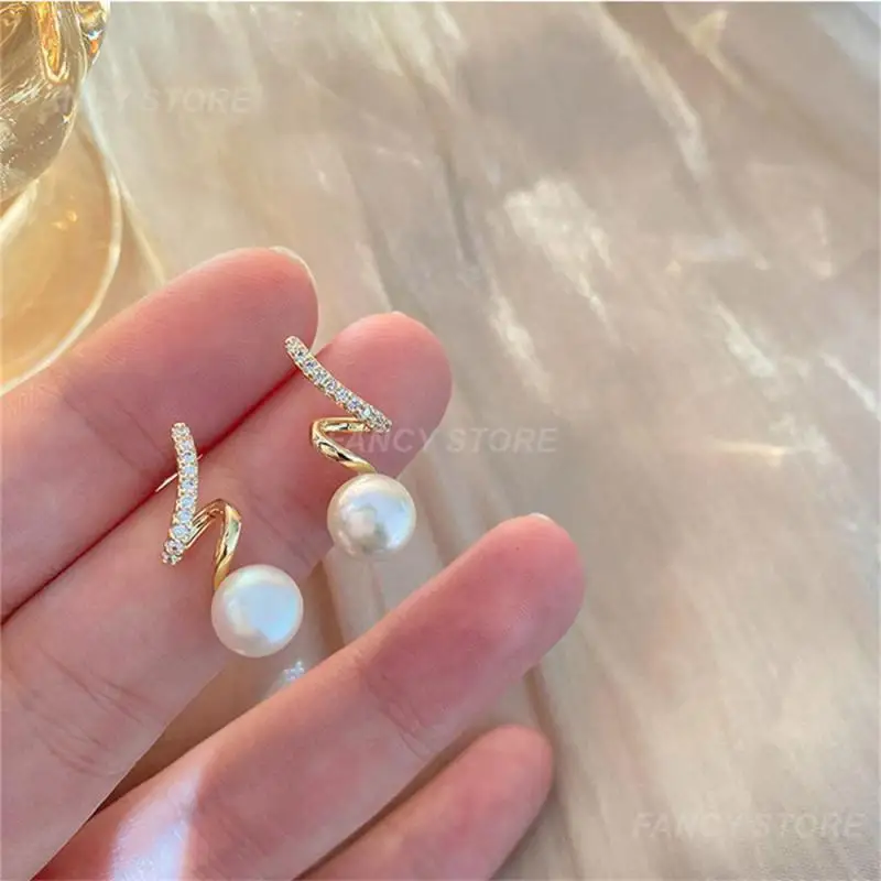 1/3/5PAIRS Earrings Minority Two Belts Pearl Retro Irregular Simple Does Not Fade Accessories Earhook Earring Fashion