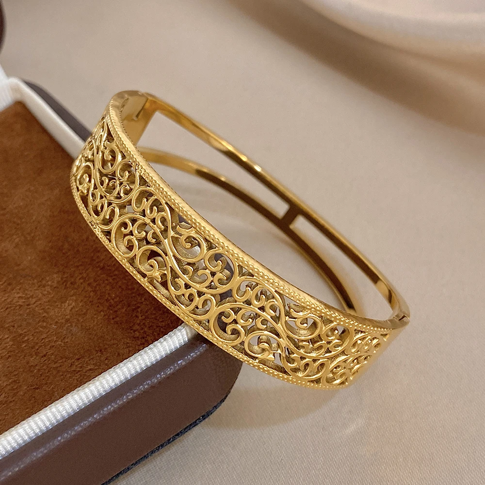 

Vintage Hollow Flower Branch Stainless Steel Bracelet for Women Artistic Waterproof Spring Bangle Daily Jewelry Accessories