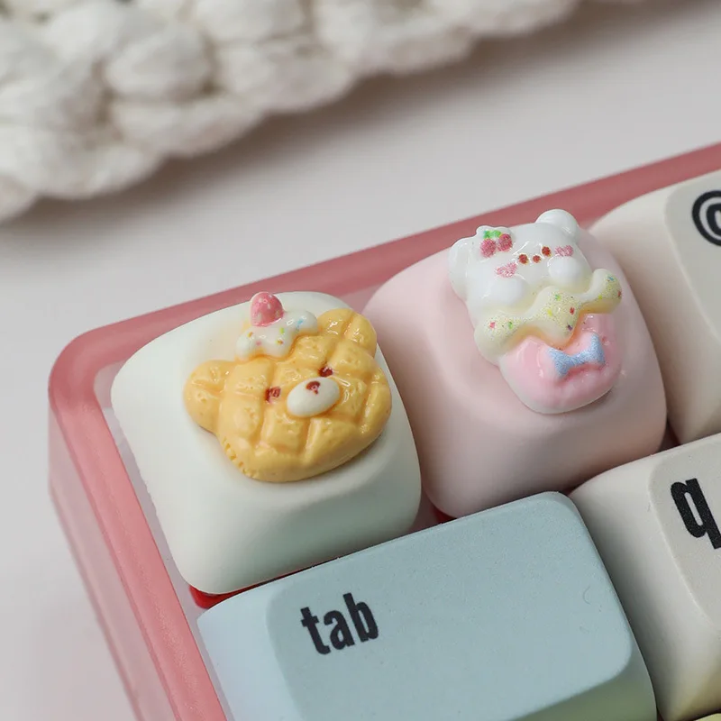 Cute cherry cake mechanical keycap cartoon bear keycap MOA base keyboard cap can be used as blind box