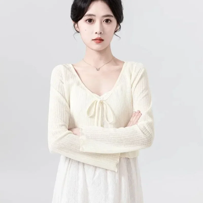 Cardigan solido da donna estivo sottile manica lunga con lacci camicie in maglia da donna casual semplice scollo a V crop top vestiti