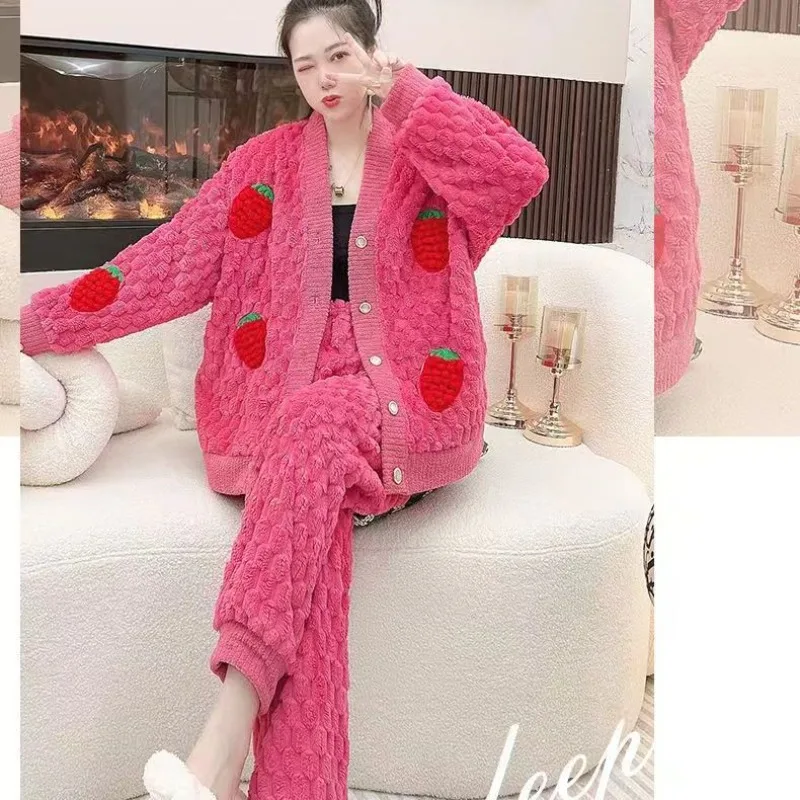 Coral Velvet Pajamas Strawberry Many Women Luxury Thickened Outside Wear Network Red Fashion Warm Can Be Worn Outside Sleepwear