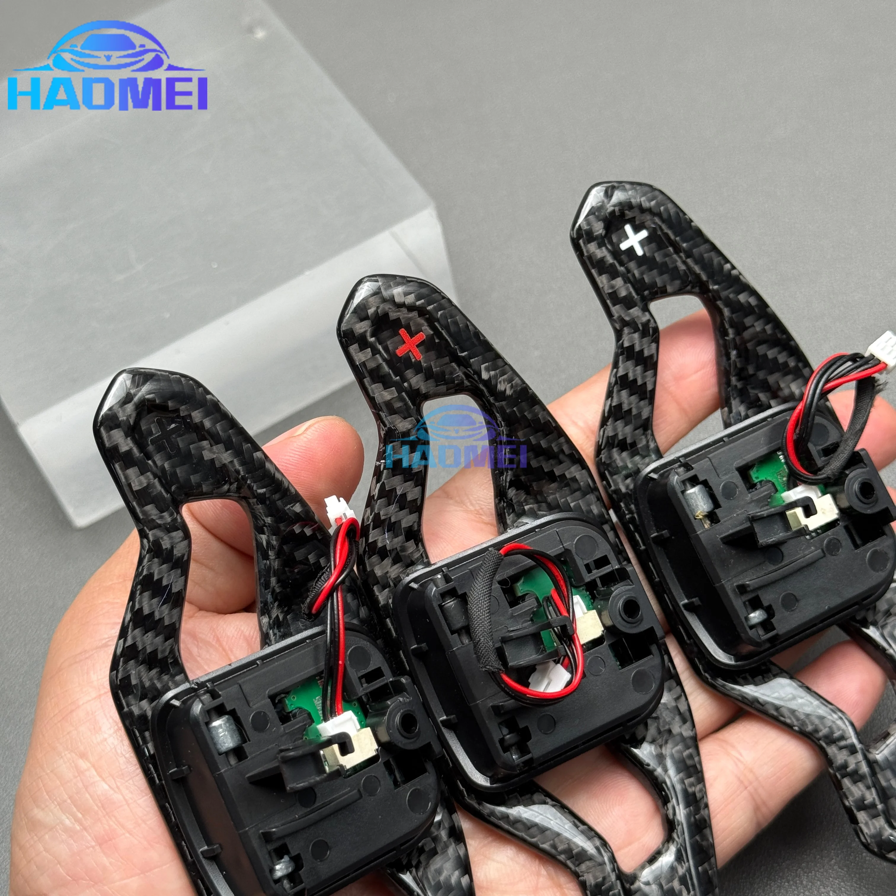Carbon Fiber Car Shift Paddles for Audi A3 A4 A5 Q5 Q7 - New Model Suitable Shift Knob with Good Texture