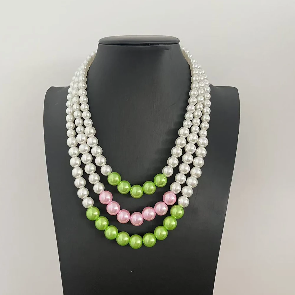 AKA قلادة بطبقات من اللؤلؤ الوردي والأخضر