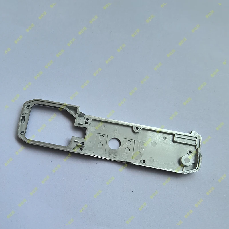 

Нижняя крышка корпуса камеры Nikon ZFC, аксессуары, запасные части (серебристый цвет)