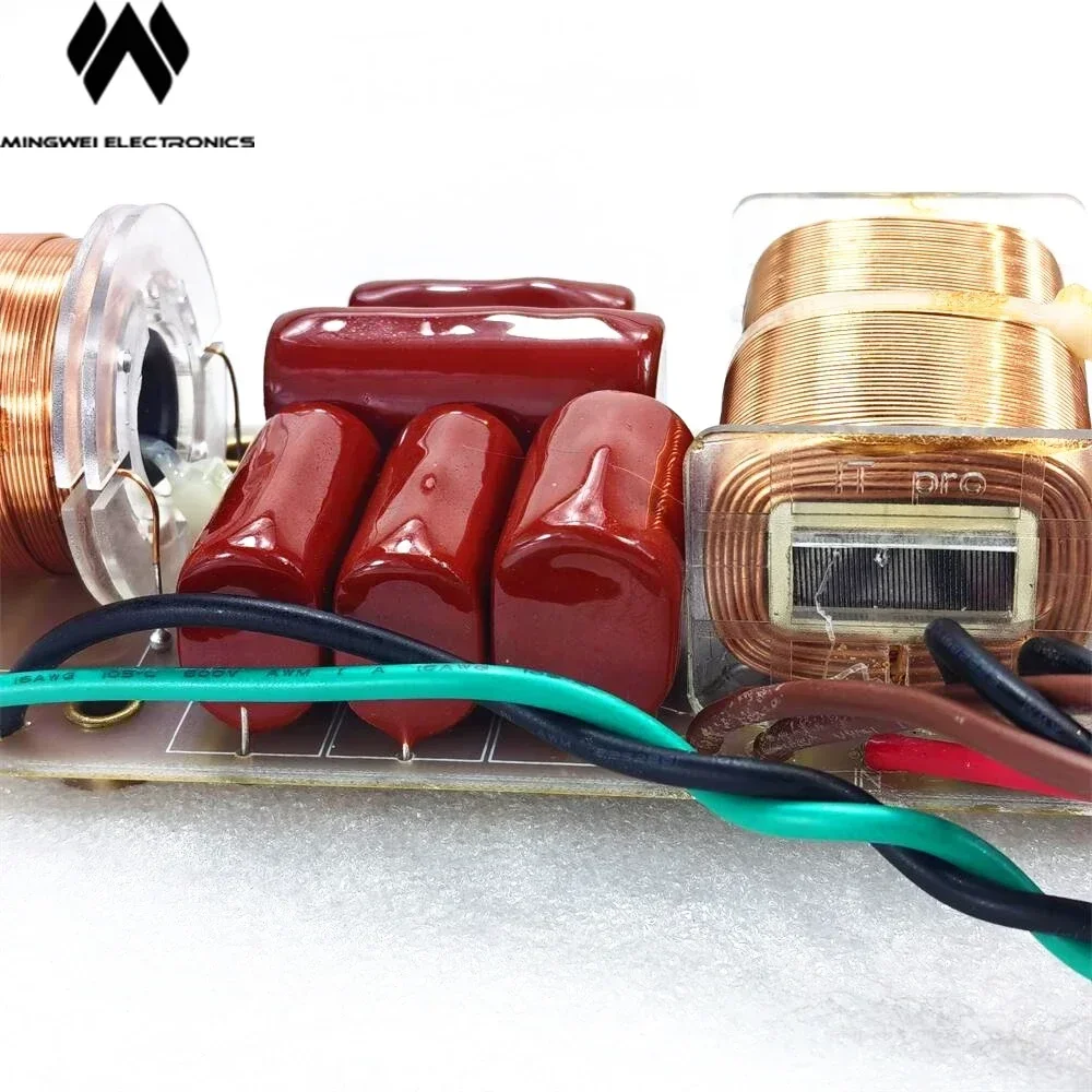 Подвойной 10-дюймовый динамик MW Audio V8 Crossover