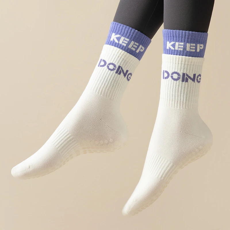 

Knee-High Color Blocking Pilates Yoga Socks Anti-Slip Sports Fitness Running Yoga Grip Socks Breathable Pilates Socks