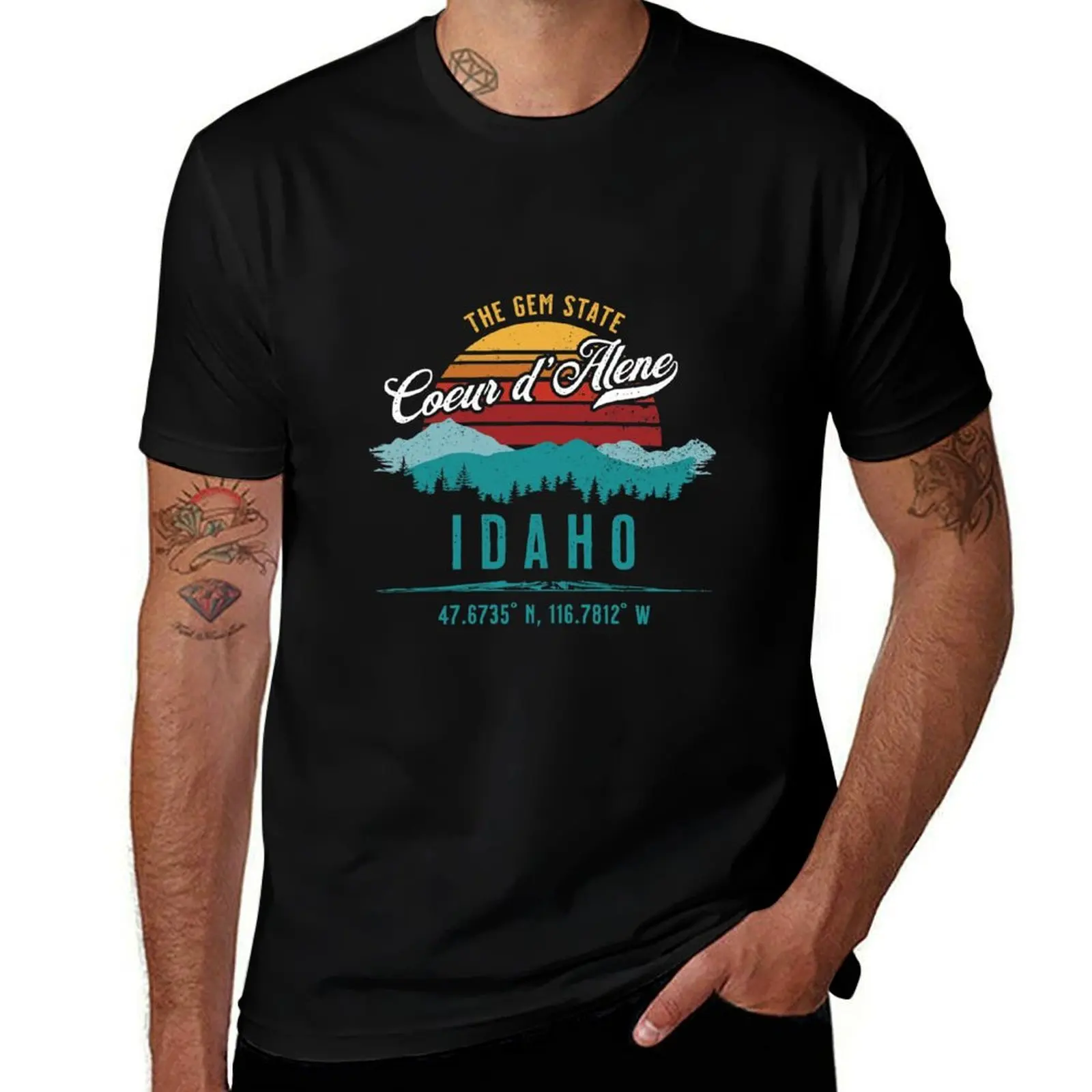 Retro Coeur D'Alene Idaho Vintage Mountains Sun Souvenirs T-Shirt Large Size Soft Cotton T-Shirt