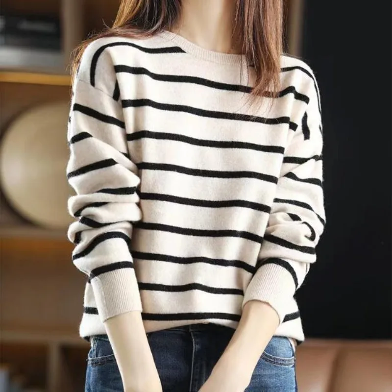 

Autumn and Winter Women's Pullover Round Neck Stripe Contrast Flocking Lantern Long Sleeve Sweater Knitted Bottom Casual Tops