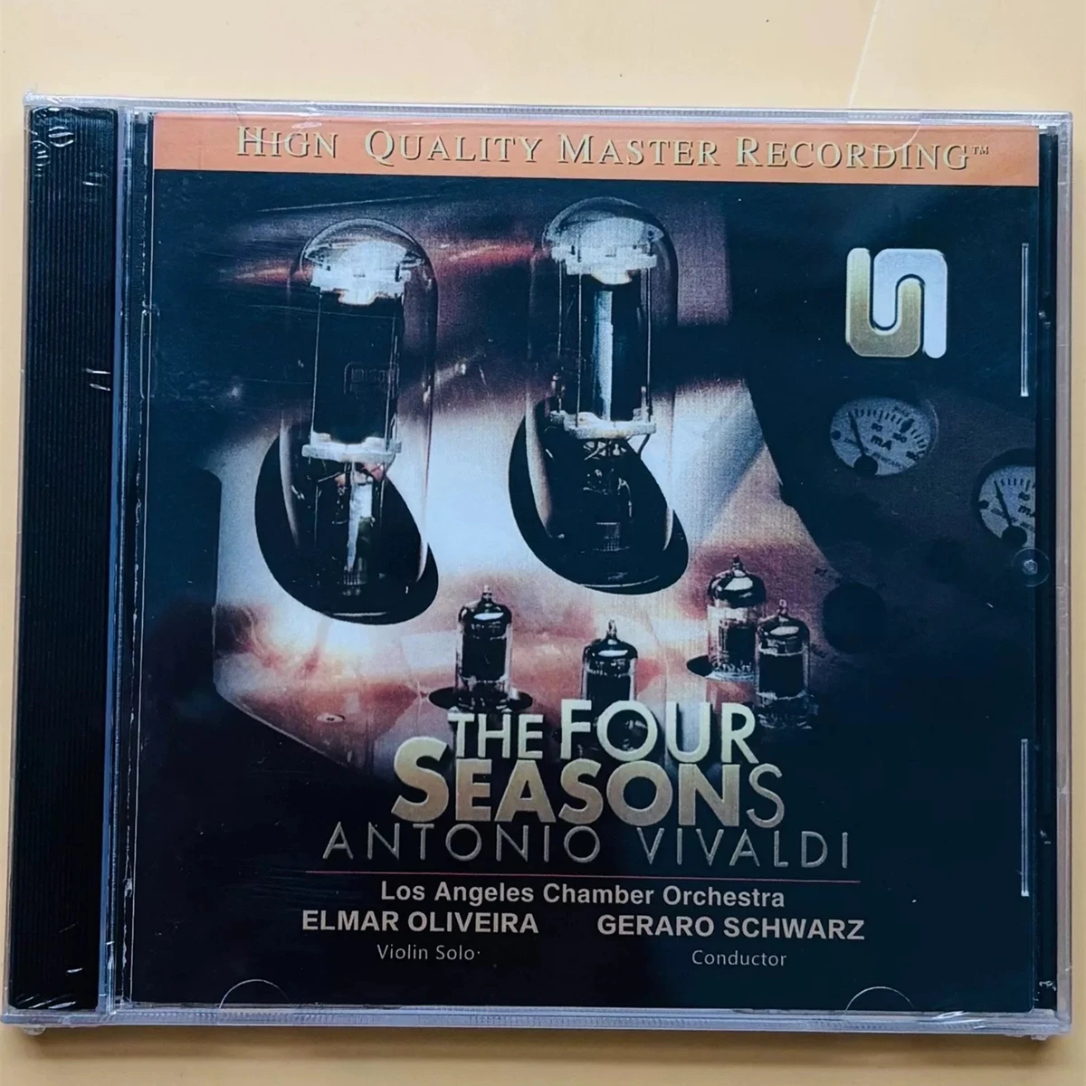 

Классический музыкальный CD Эльмар Оливейра: Альбом «Четыре сезона» Антонио Вивальди. Музыкальная запись для косплея, Walkman, саундтреков, вечеринок.