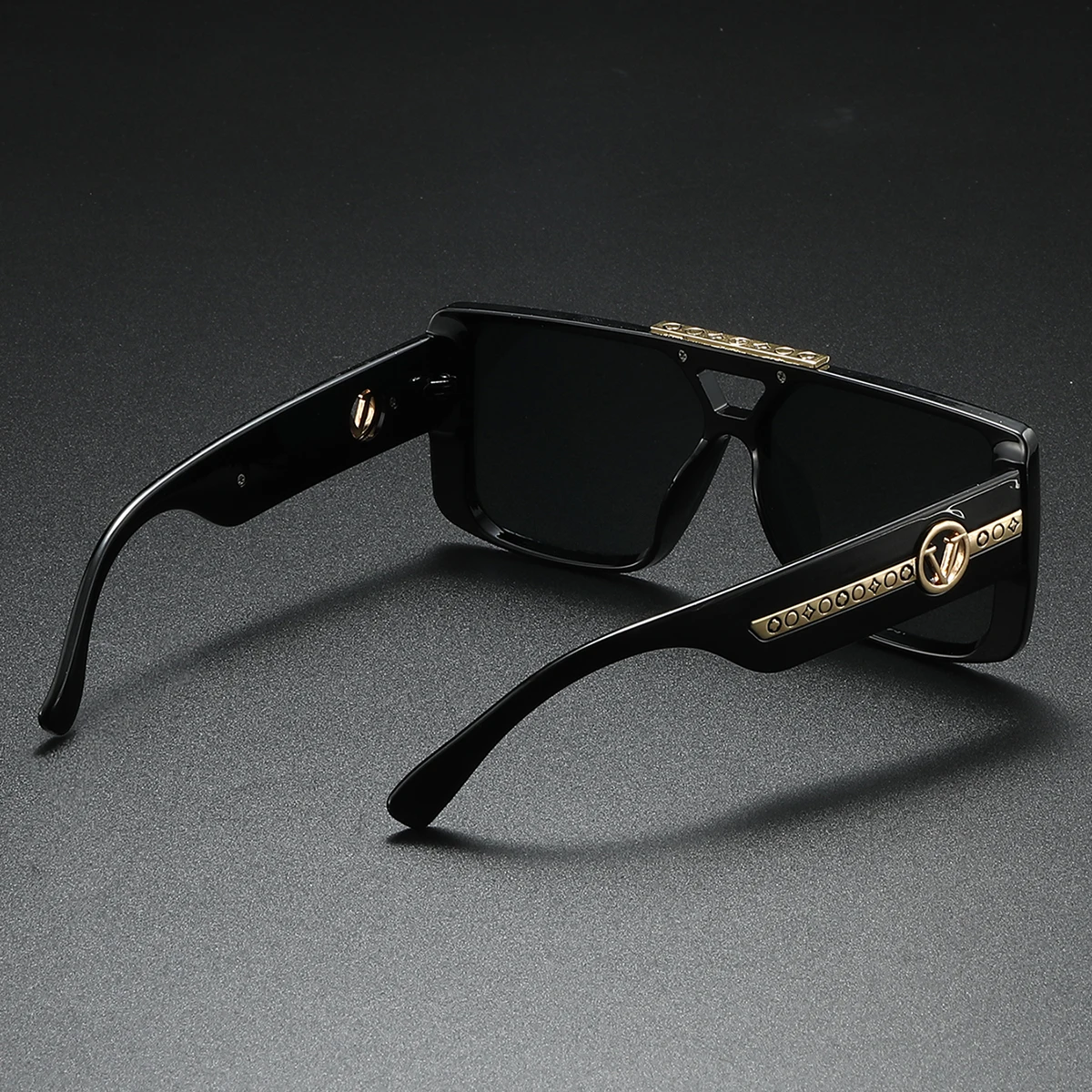 New classic retro black square frame for men, exquisite temple pattern decoration, fashionable and trendy