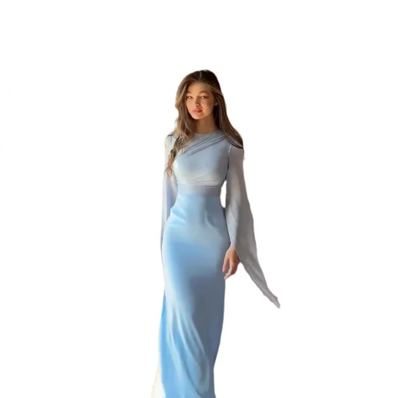 Robe d'été mince en satin transparent à manches longues en verre épissé