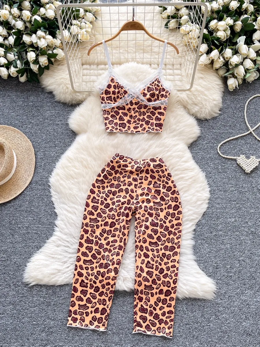 

Foamlina Girl Leopard Print Lace Trim Halter Vest Top Set Women Summer High Waist Slim Fit Skinny Seven Point Pants 2 Piece Set