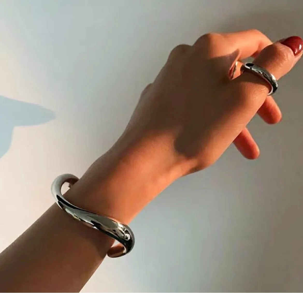 

Brass With 18K Wave Solid Statement Bracelet Bangle Women Jewelry Designer T Show Runway Gown Rare INS