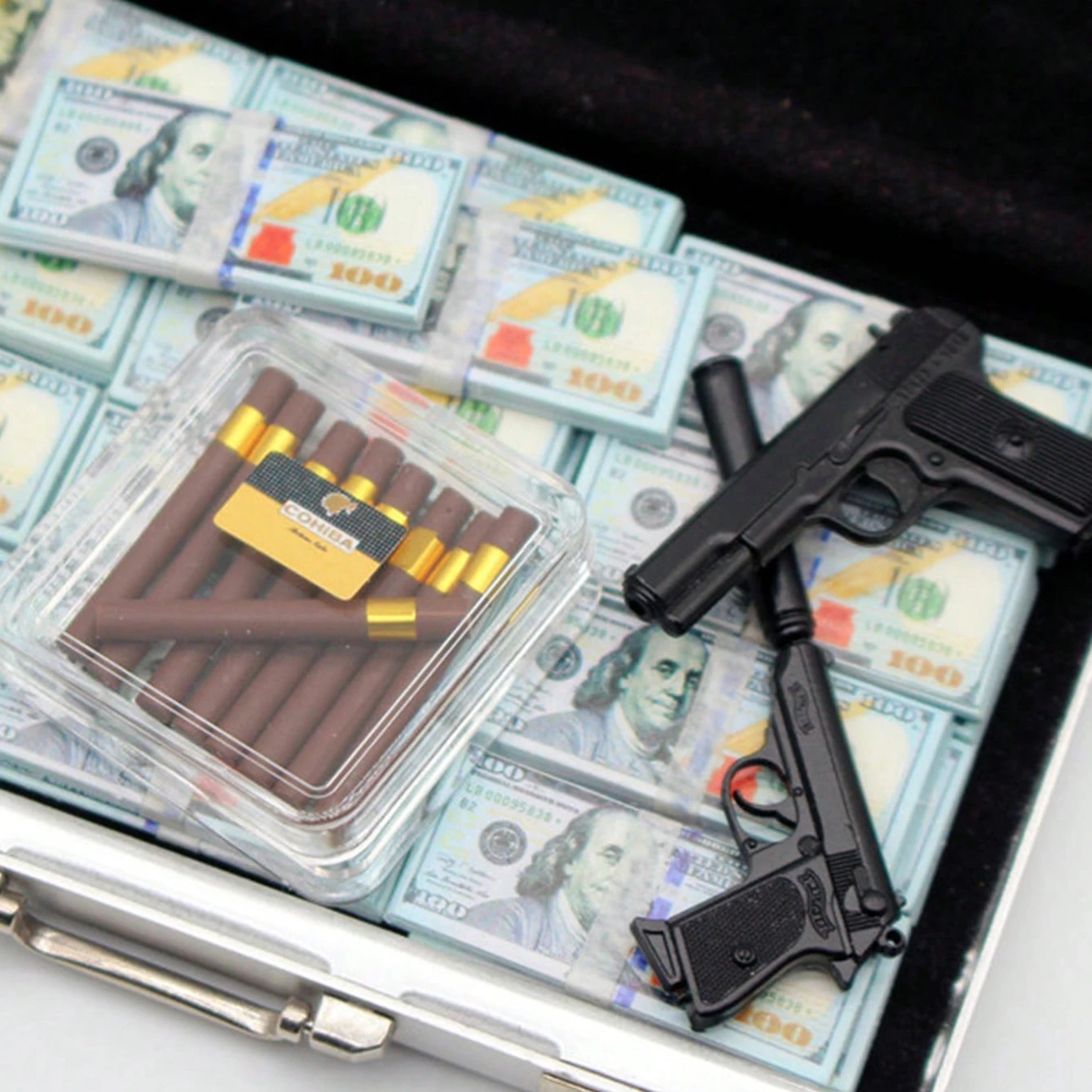 1 Stück Miniatur-Waffenmodelle, Mikro-Requisiten-Zubehör, Schwarze Spielzeugwaffen, für Mini-Kampfspiel-Requisiten – Detail 3