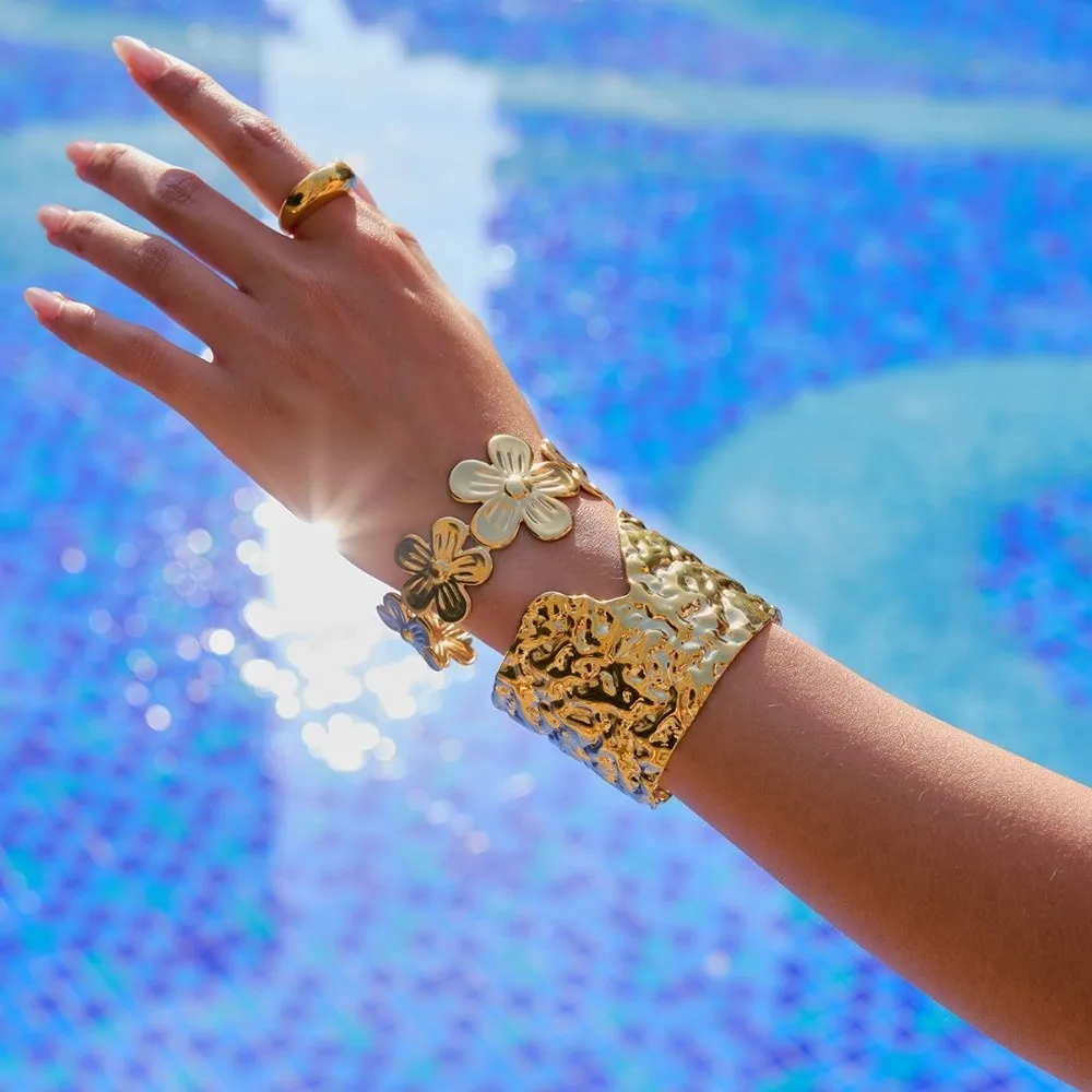 

Punk Irregular Open Cuff Bracelets Gold Color Wide Geometric Bangles Hollow Flower Wrinkle Stainless Steel Bracelets Jewelry