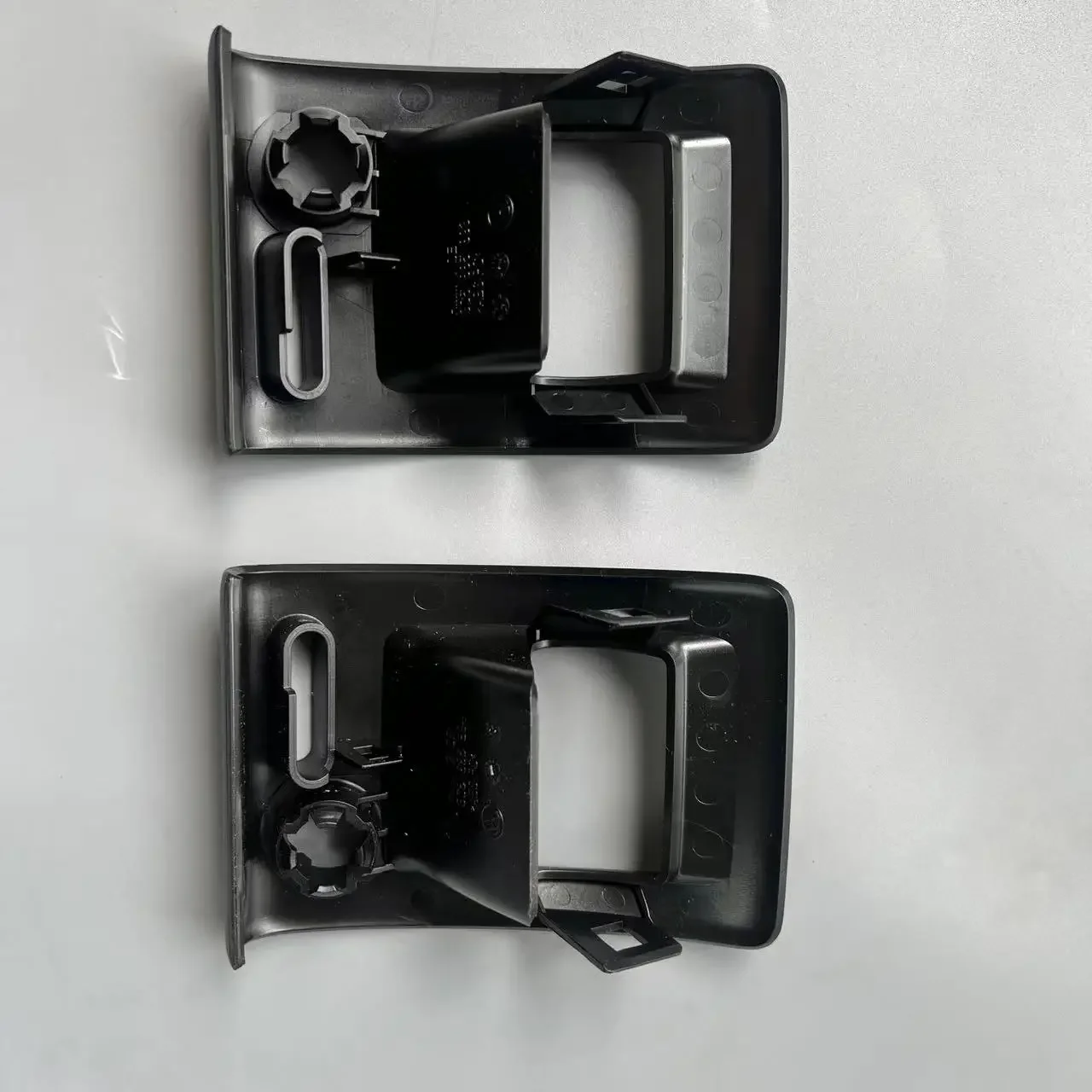 Apply to for Passat  B6 Rear seat down cover Seat wrench Rear seat trim cover  3C5 885 894 3C5 885 893