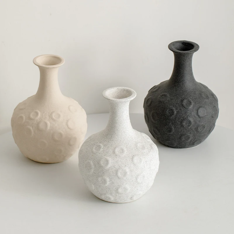 

Ceramic vase - simple matte Nordic-style decorative dried flower display vessel