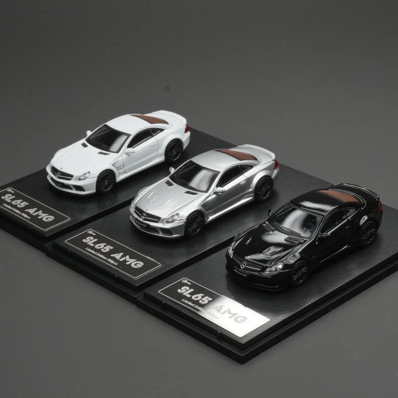 

GUM IN STOCK 1:64 SL65 Black Series R230 V12 Diorama Car Model Collection Miniature Toy Gear Up