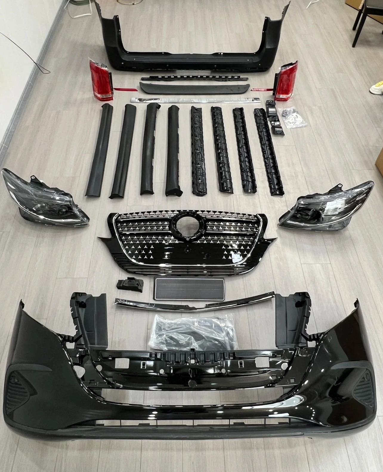 Aggressive-Look ForMercedesBenz V-Class W447 AMStyle Carbon Fiber Body Kit 2016-2019