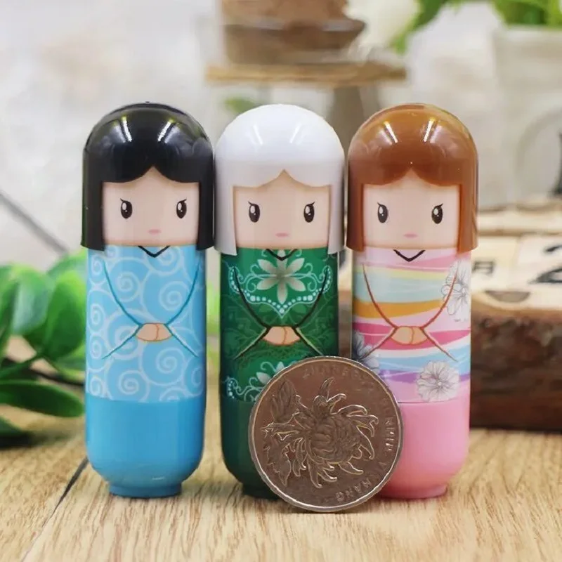 Lip Balm Kimono Doll Pattern Lipstick Cartoon Colorless Lip Gloss Moisturizing Anti Chapped Lip Glosses For Dirl Woman Lip Care