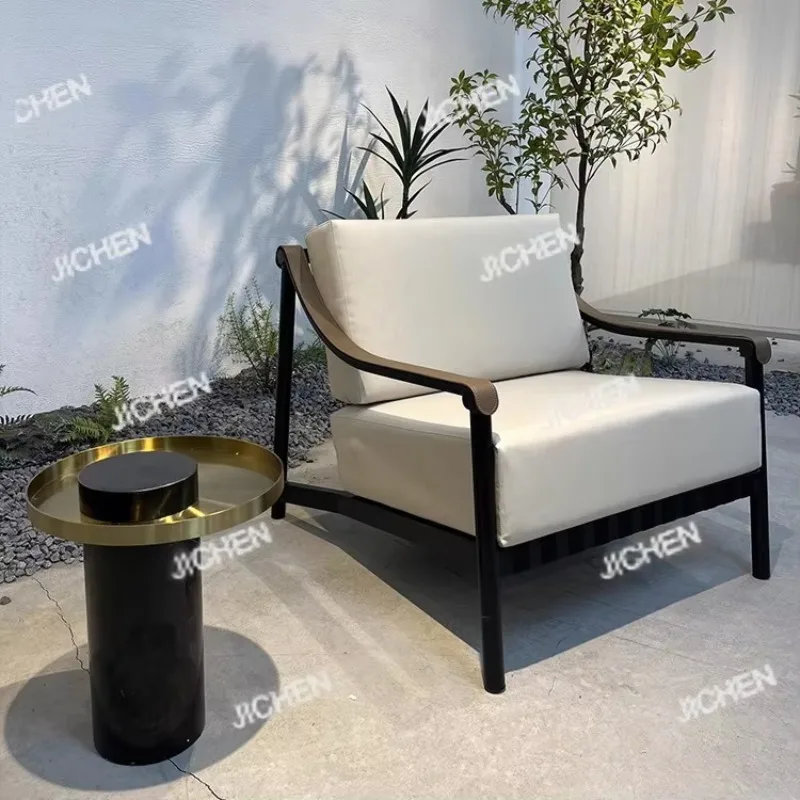 Hs Outdoor Courtyar… - image