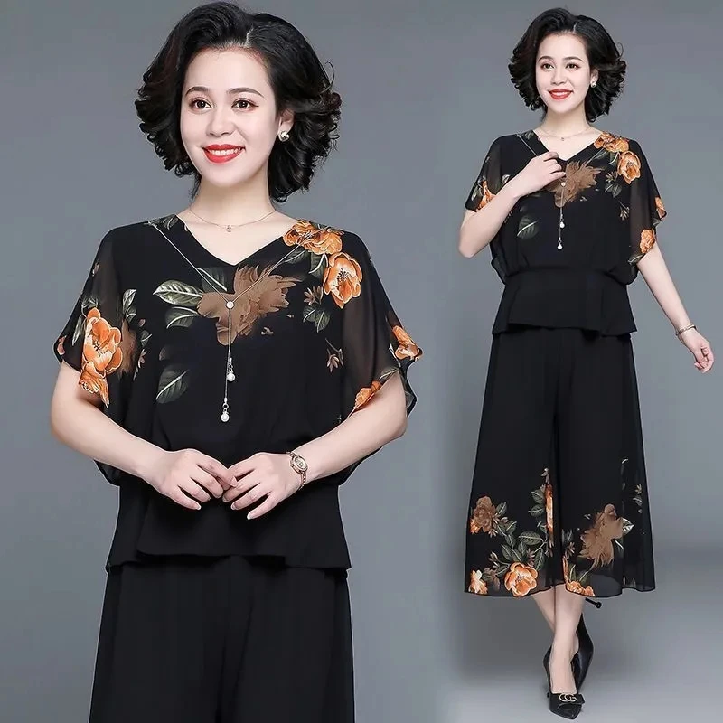 Mid aged Mother Summer Suit 2023 New 50 Year Old Women\'s Short Sleeve Top Foreign Chiffon Two Piece Set Female Elegant Print Set