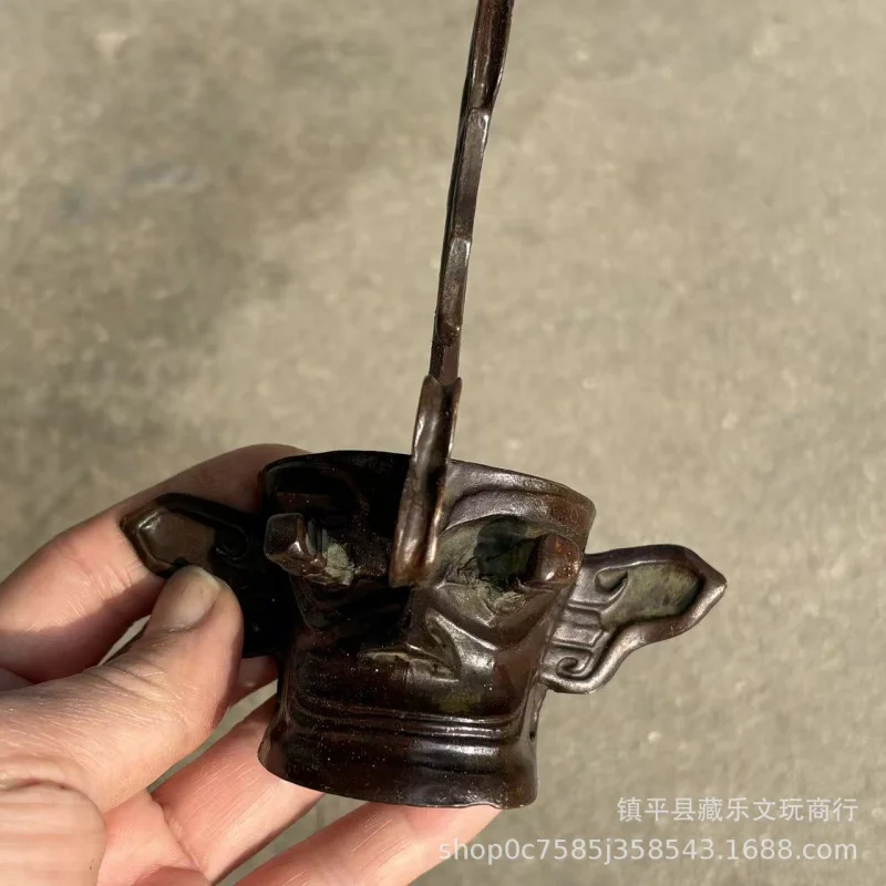 Vintage copper mask-shaped decorative ornament, craft item, home , desktop decoration