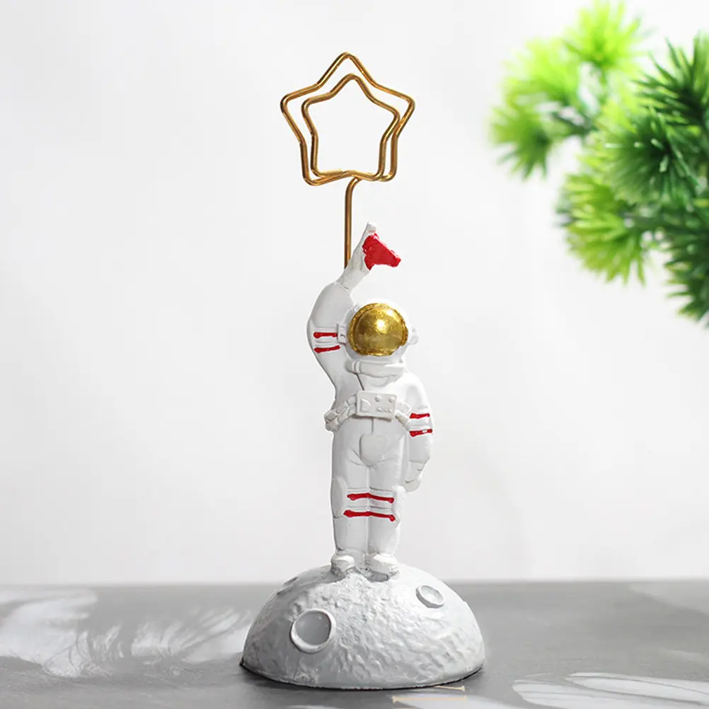2Pcs Astronaut-Shaped Photo Clips for Photos Notes Business Cards Memo Holders Desk Decor Table Number Holders Wedding Party