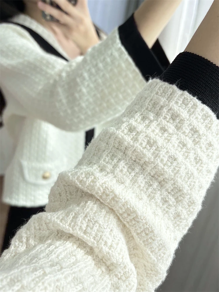 

Large collar cardigan design with black and white contrasting knitted jacket, M Home 2024 early autumn new item