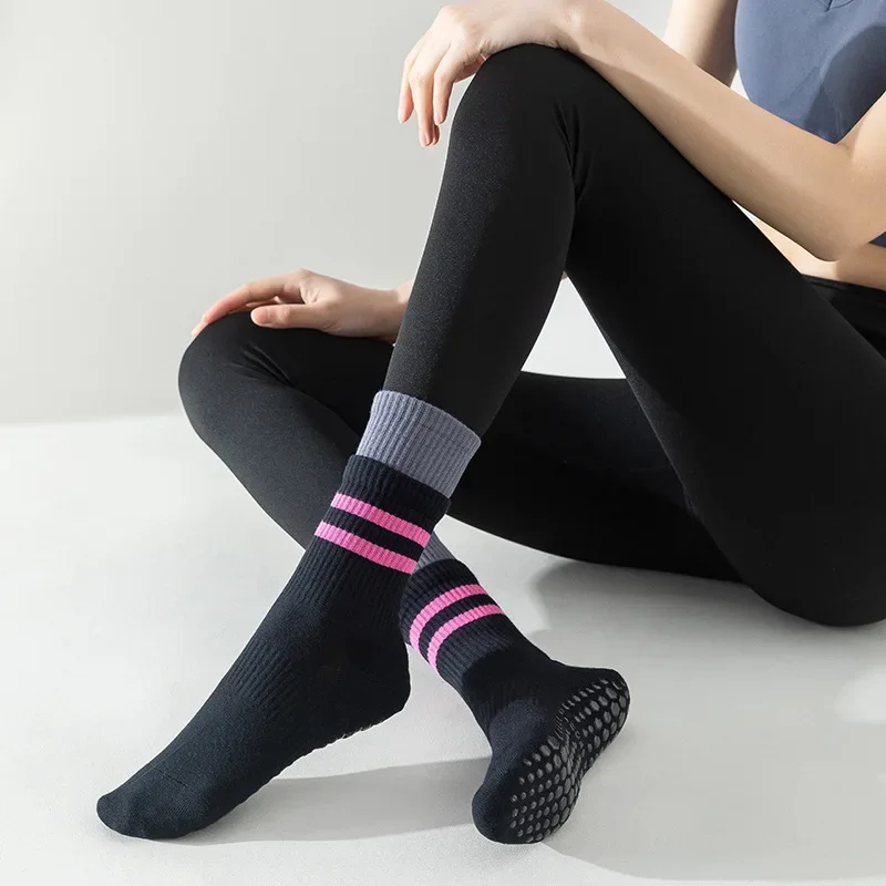 Yoga Socks Women Cotton Knitted Indoor Workout Dance Sports Socks Casual Striped Silicone Non-slip Gym Fitness Pilates Socks Sox