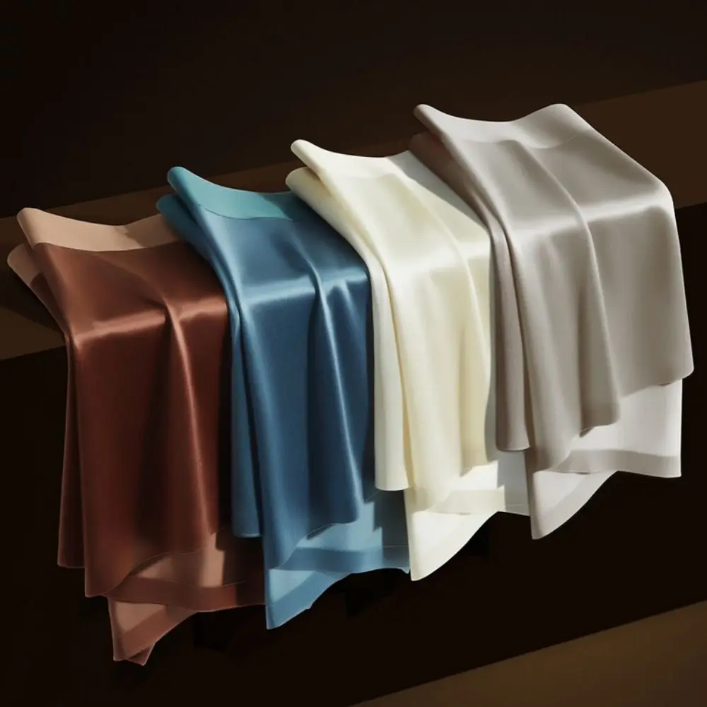 간단한 얇은 새틴 실크 복서 팬티 원활한 속옷 얼음 실크 복서 중반 허리 란제리 속옷 남자 선물