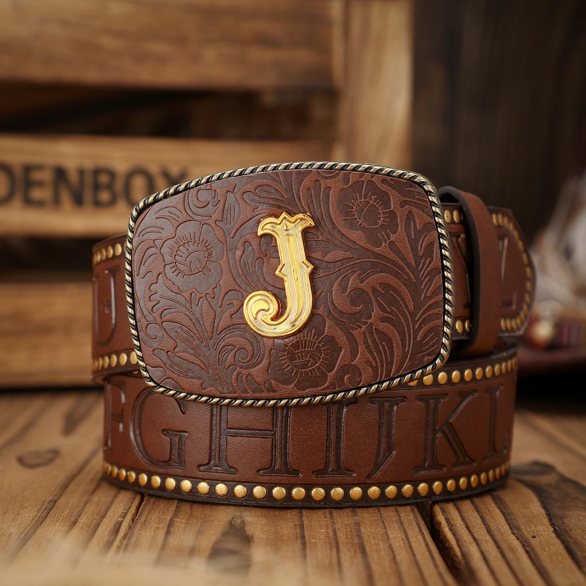 Ein PU-Gürtel im Western-Stil mit Schnallen, sowohl für Männer als auch für Frauen, lässig und im Retro-Stil, perfekt für den täglichen Ausflüge – Detail 7