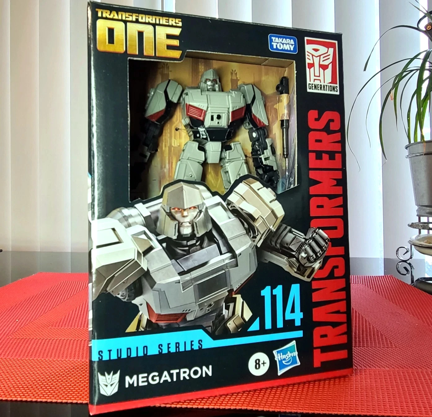 Hasbro Transformers Toys Studio Series Deluxe One 114 Megatron, 4,5-Zoll-Konvertierungs-Actionfigur, 8+ F9849