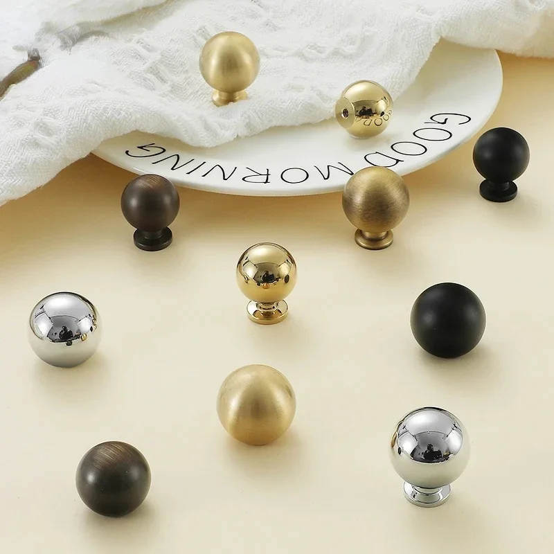 

Nordic Solid Brass Single Hole Knobs and Handles for Drawers Light Luxury Round Dresser TV Cabinet Shoe Cabinet Knob