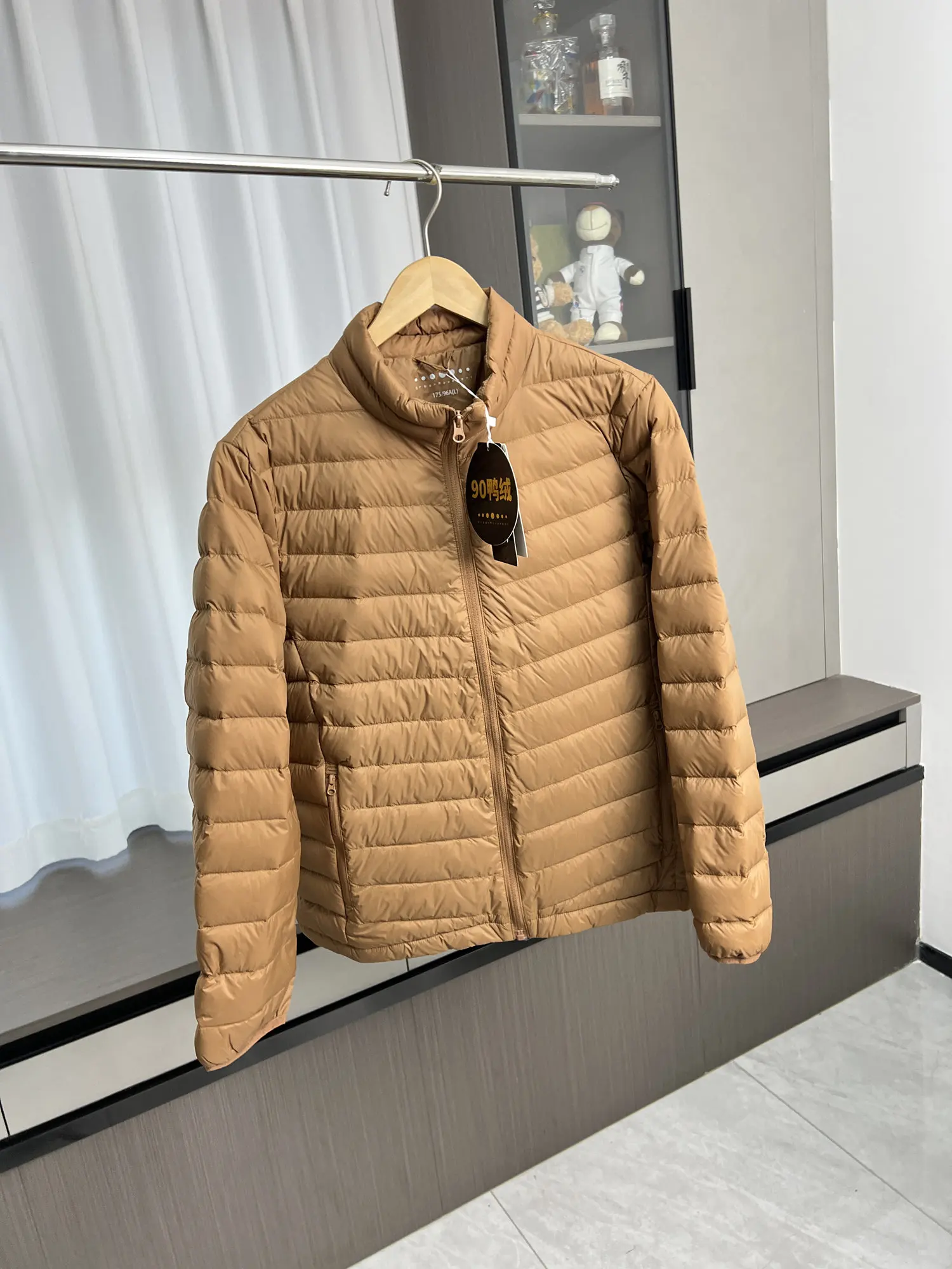 

Men's Winter Lightweight Down Jacket Parkas Packable Puffer Coat Stand Collar Warm Casual Versatile Outerwear for Cold Weather