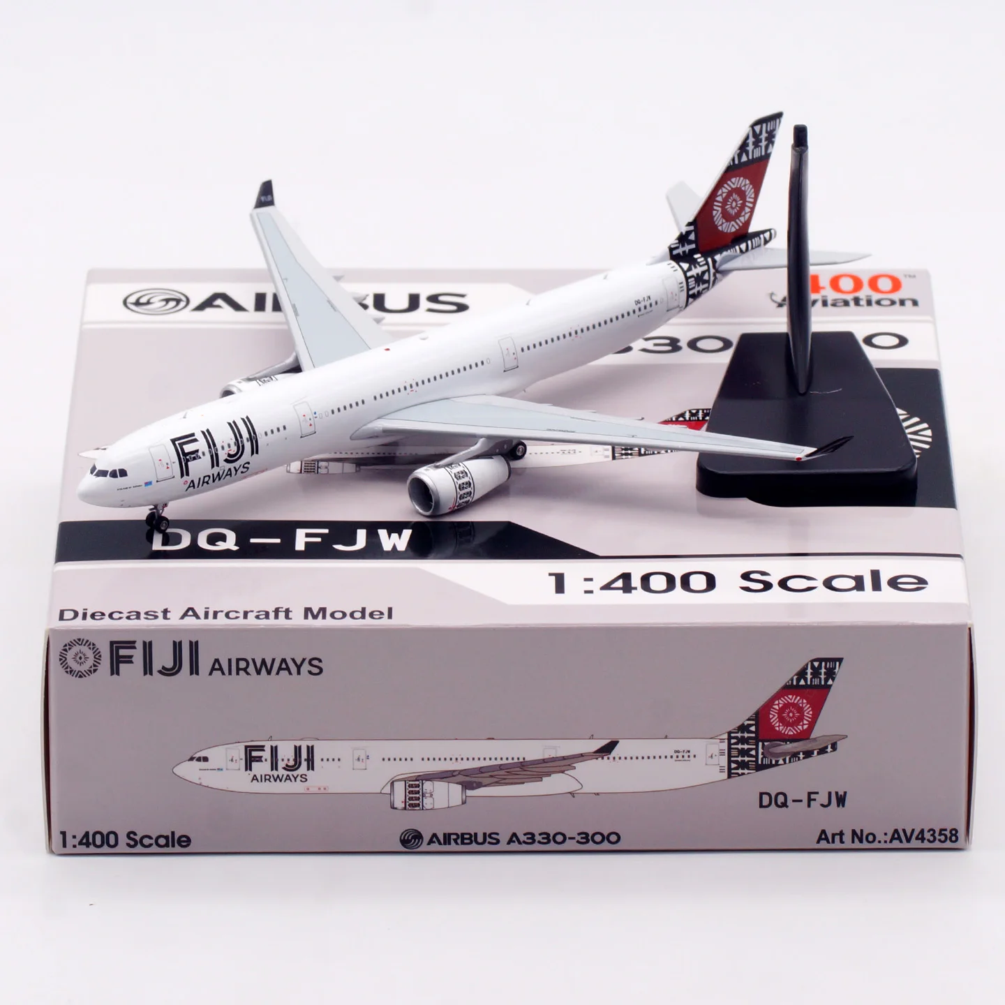 AV4358 Alloy Collectible Plane Gift Aviation 1:400 Fiji Airways Airbus A330-300 Diecast Aircraft Jet Model DQ-FJW With Tractor