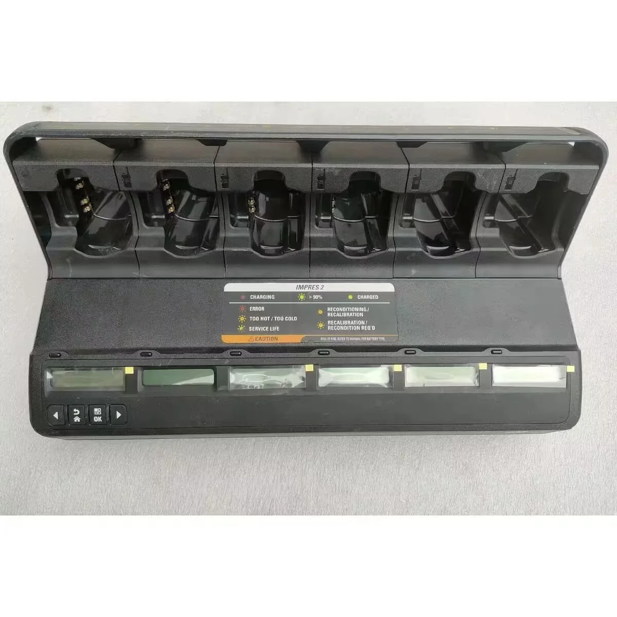 Caricabatterie multi-unità originale NNTN8844B IMPRES 2 con display Porte di ricarica USB integrate multisei a 6 vie adatte per APX6000 APX7000
