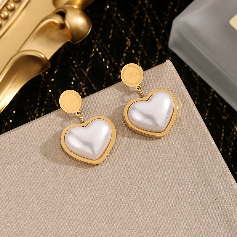 Premium pearl love titanium steel stud earrings anti-allergic earrings simple cold wind earrings