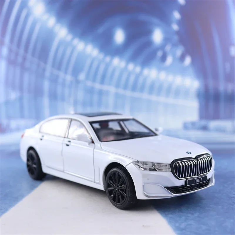 1:24 BMW THE 7 760LI 하이 시뮬레이션 다이캐스트 금속 합금 모델 자동차 사운드 라이트 풀백 컬렉션, 어린이 장난감 선물 A588