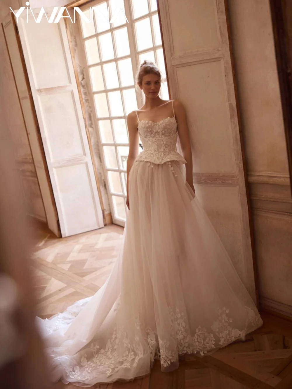 

With Corset Ivory Glitter Wedding Dress Classic Lace Appliques Bridal Gown New Customized Thin Straps Long Dresses For Bride