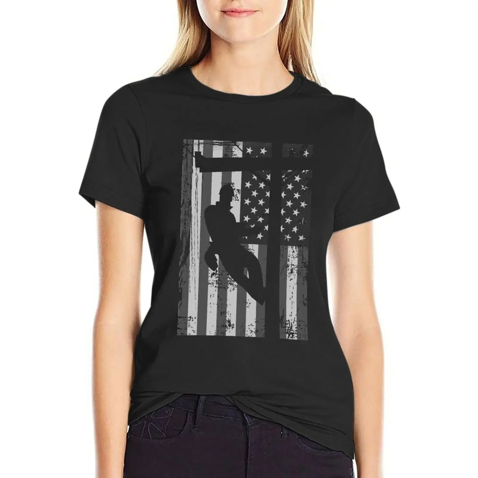 

Lineman American Flag Art Electric Cable Lineman Gift T-shirt aesthetic clothes anime clothes luxury designer clothing Women