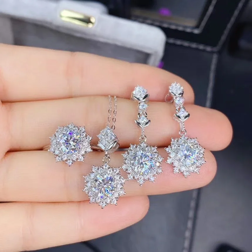 1 Carat White Moissanite Flower Jewelry Set 925 Silver Ring Earrings Pendant 3 Pieces Suits Wedding Jewelry for Women