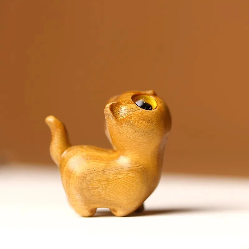 Green sandalwood carving strange kitten animal creative wooden cute cat play hand handle a small birthday gift craft