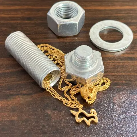 Boulon à vis en métal, stockage d'argent liquide, cachette, boîte de conteneur de dérivation sûre, compartiment Secret caché pour pilule d'argent