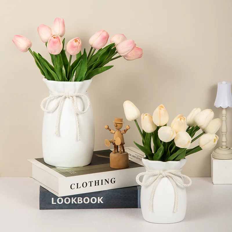 Imitation Ceramic Plastic Vase Blow Molded One-piece Desktop Tulip Simulation Flower Decoration Small Vase