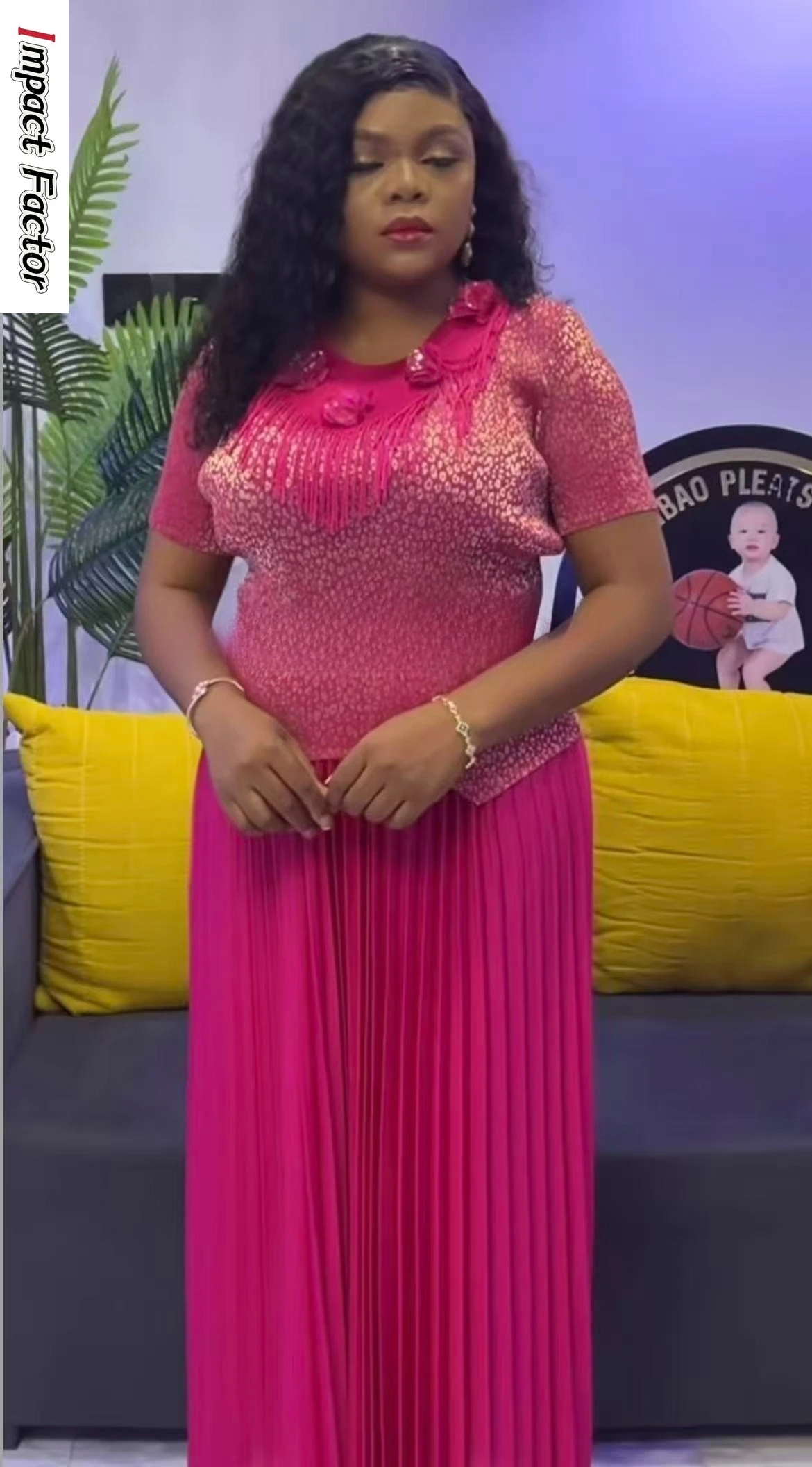 

Miyake плиссированная женская одежда, бронзовый комплект с бахромой, свободное элегантное и модное нишевое темпераментное длинное платье, комплект из двух предметов