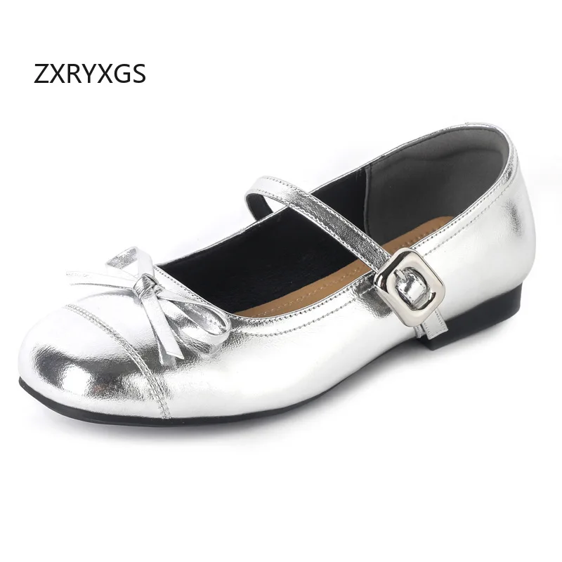 

ZXRYXGS New Bow Soft Sheepskin Bright Patent Leather Women Flats 2025 Elegant Comfortable Mother Fashion Casual Shoes Large Size